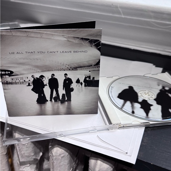 🎸💿Retro U2 Collectable CD’s 4 Titles Bundle from the 1990’s to early 2000📀🎸 - Picture 9 of 16